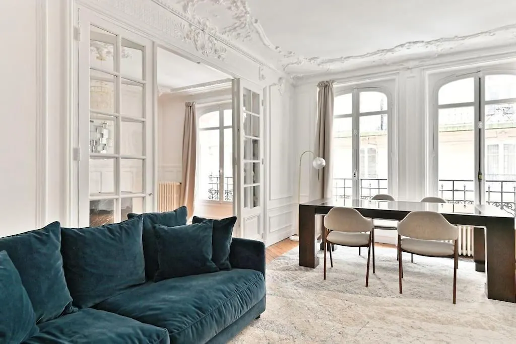 Appartement Haussmannien 17Eme Arrondissement Paris 0*,  France