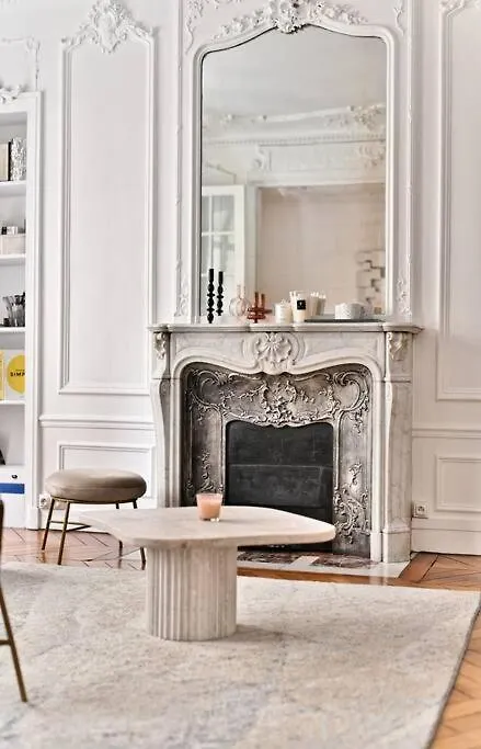 Appartement Haussmannien 17Eme Arrondissement パリ アパート